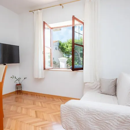 Sunny Retreat Apartman Supetar